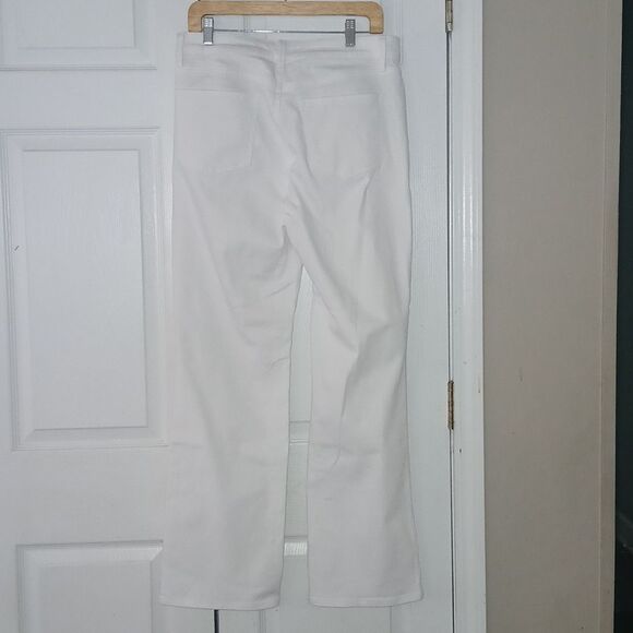 Talbots white Curvy Barely Boot Jeans  Sz 10 NWOT - Picture 4 of 9